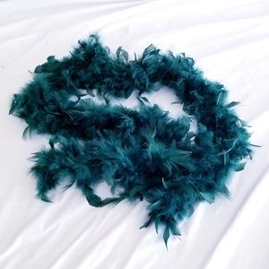 72-Inch Dark Green Feather Boa